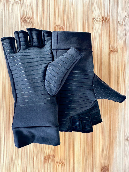 Copper-Infused Compression Gloves for Arthritis & Joint Pain Relief