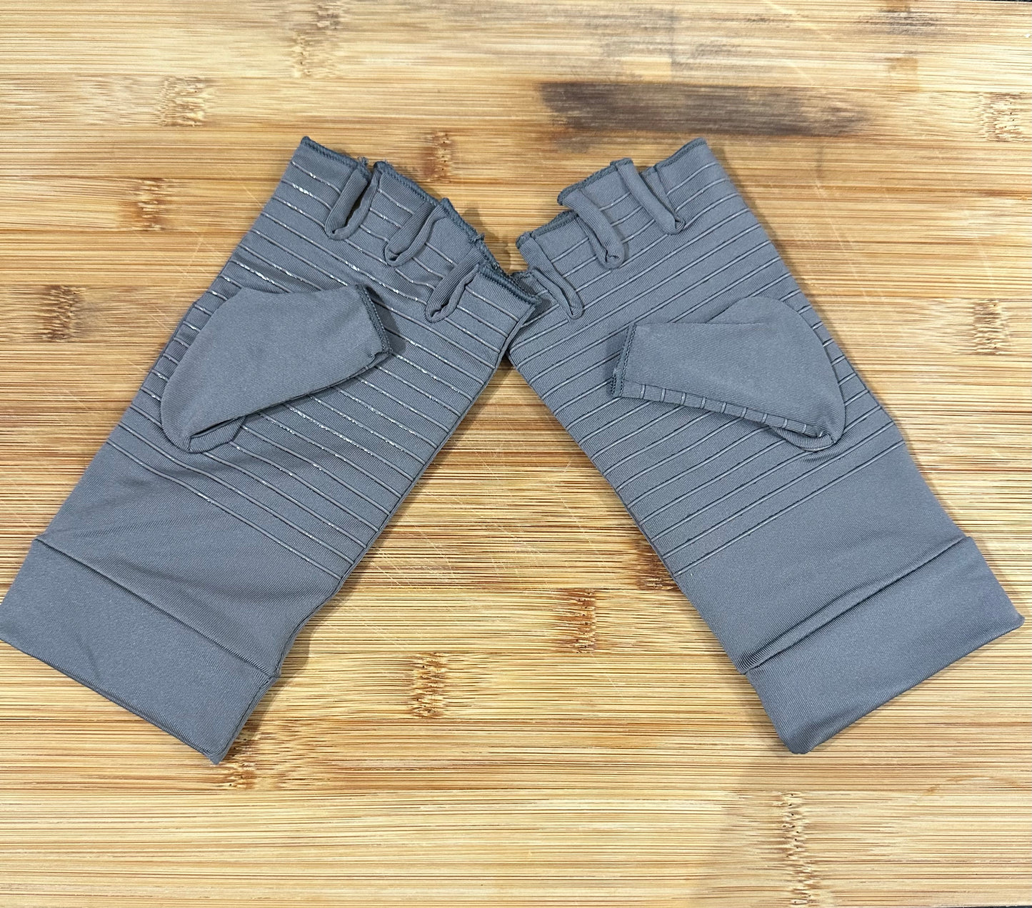 Copper-Infused Compression Gloves for Arthritis & Joint Pain Relief